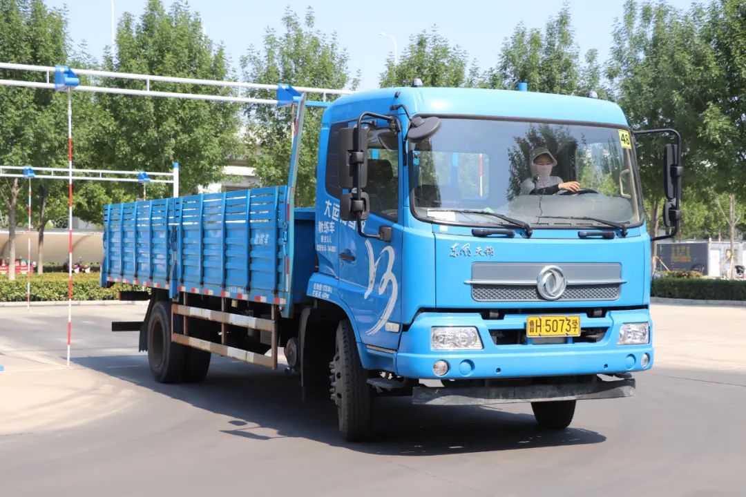 【濟寧大運河駕?！啃≤噧r學大車，45天快速拿駕照！(圖4)