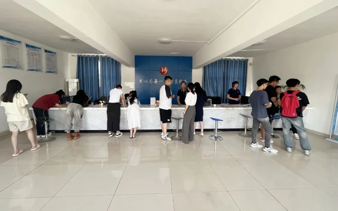 【濟寧大運河駕?！扛呖贾蟆巴瑢W們”都迫不及待來學車！(圖1)