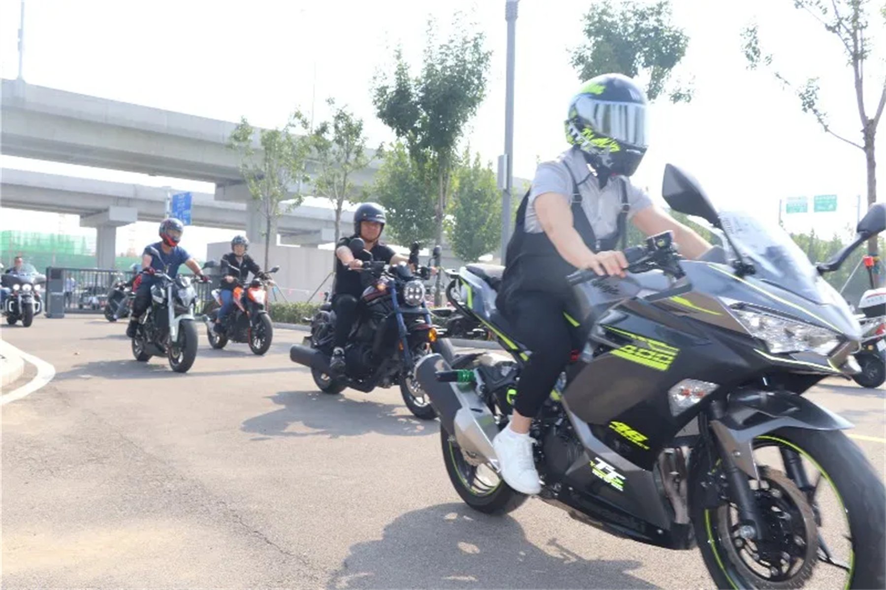 【濟寧大運河駕?！繗g迎各地“摩友”齊聚我校，以車會友！(圖1)