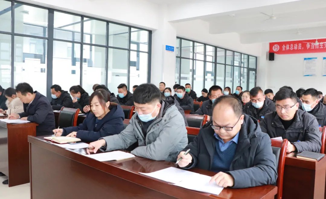 回顧往昔，展望未來—濟寧大運河駕校年度員工述職報告會(圖6)