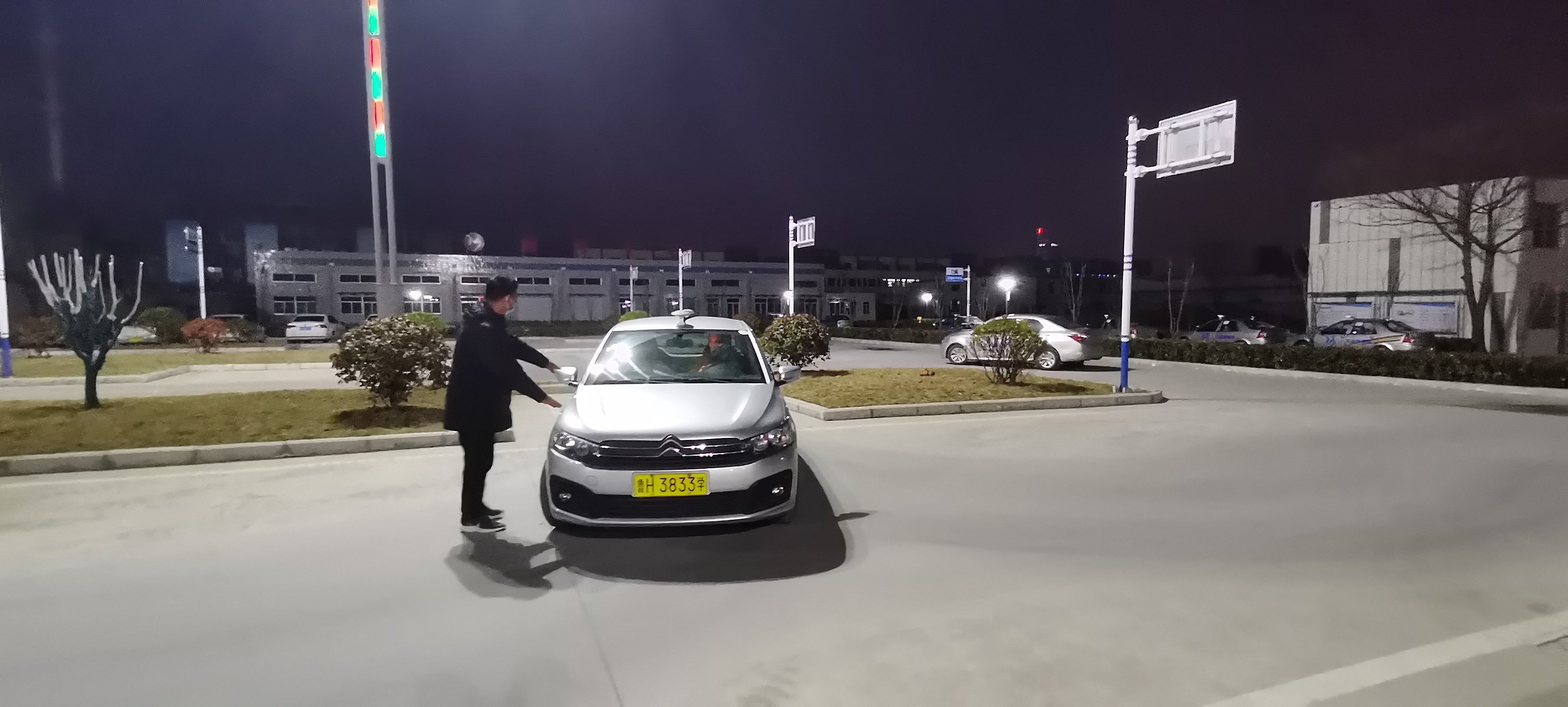 【濟寧大運河駕?！可习嗑氒嚊]時間？選擇夜訓班，學車工作兩不誤！(圖1)
